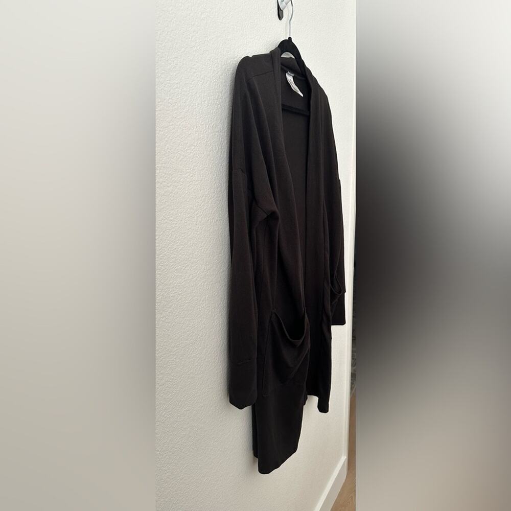Black Open Front Cardigan with Pockets & Thumb Holes - Picture 4 of 6